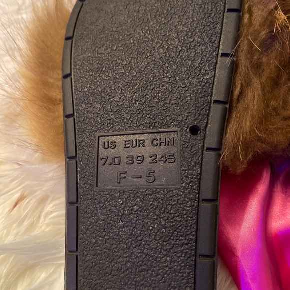 Fur Slippers Fox designer Size 7 - Picture 6 of 6